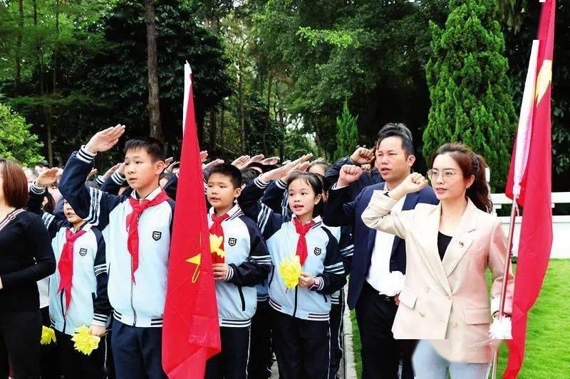 怎么利用朋友圈正向社交?- 智慧问答|阿拉丁魔法神灯